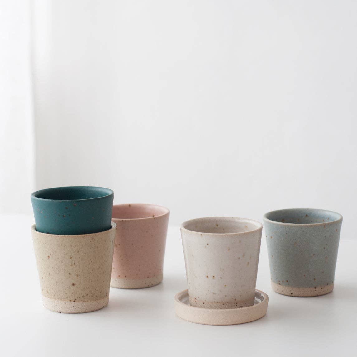 Beaker - Matte White & Speckled