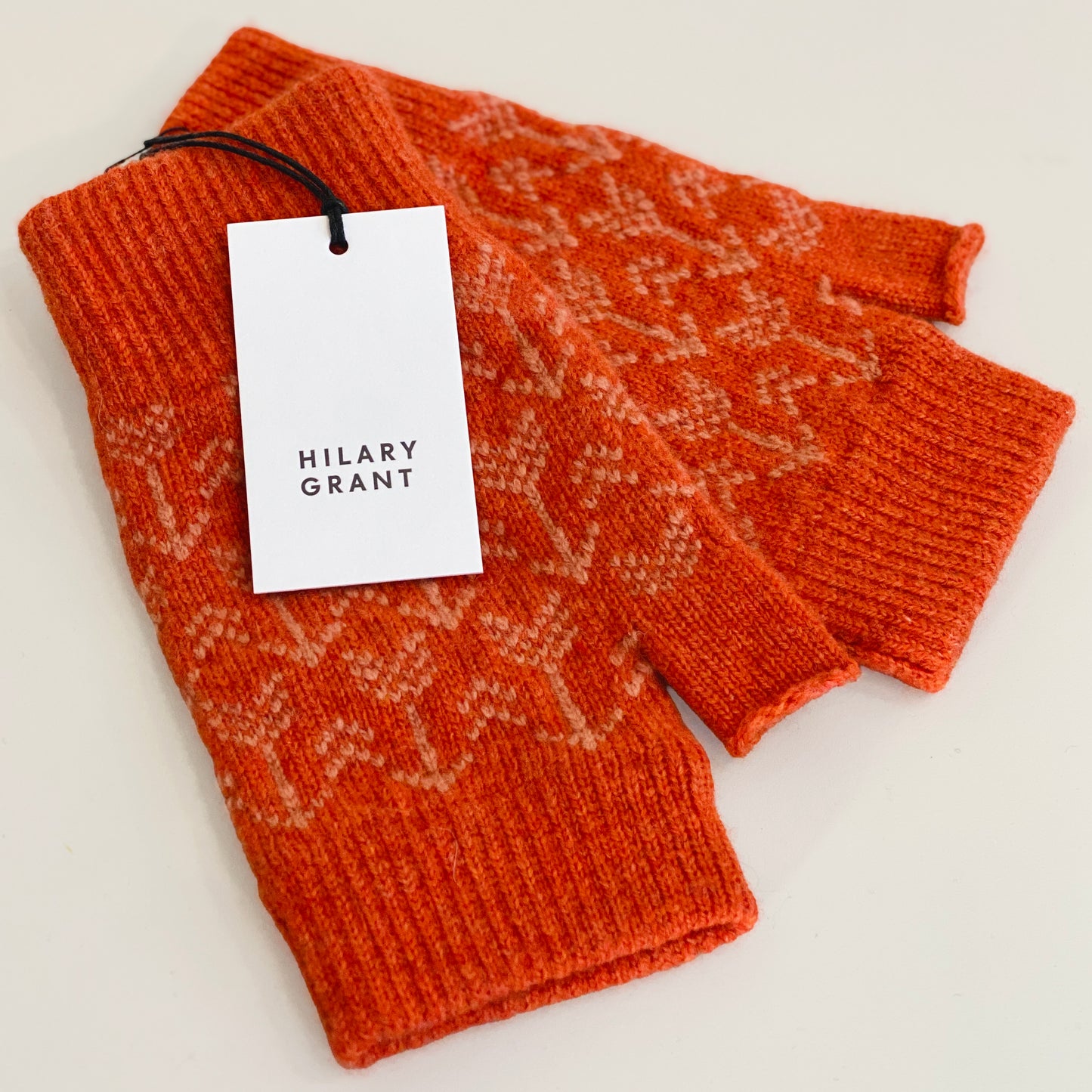 Arrow Fingerless Mitts - Rust and Rosehip