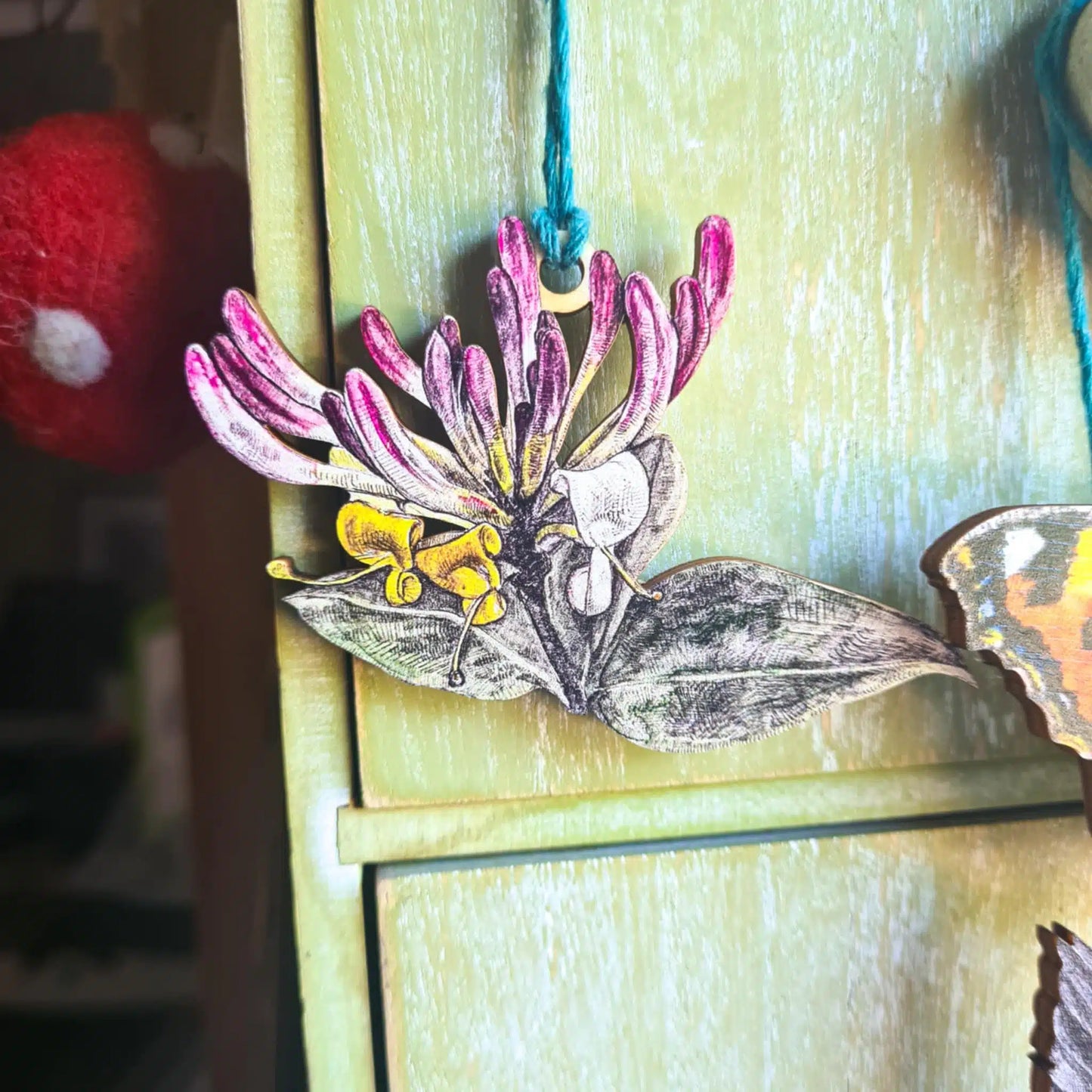 Honeysuckle Wooden Decoration