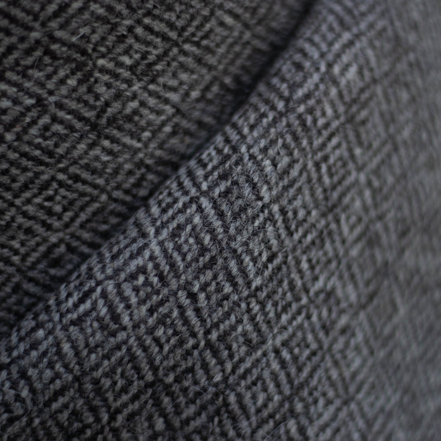 Diamond Twill - Silver/Peat