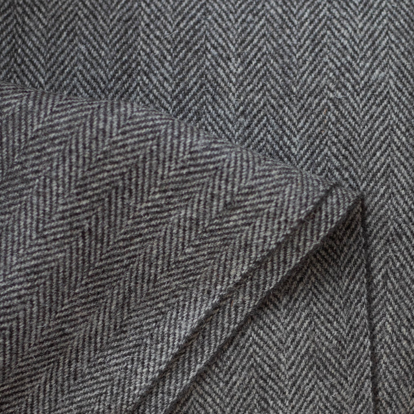 Herringbone - Silver/Peat