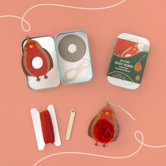 Pom Pom Robin Decoration Kit