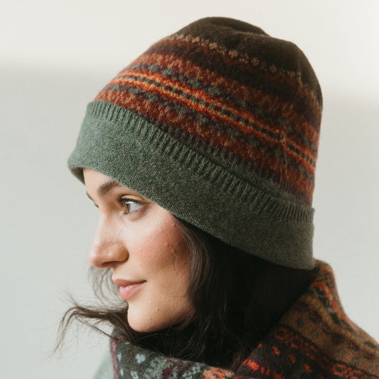Alloa Beanie - Braemar-Oakley