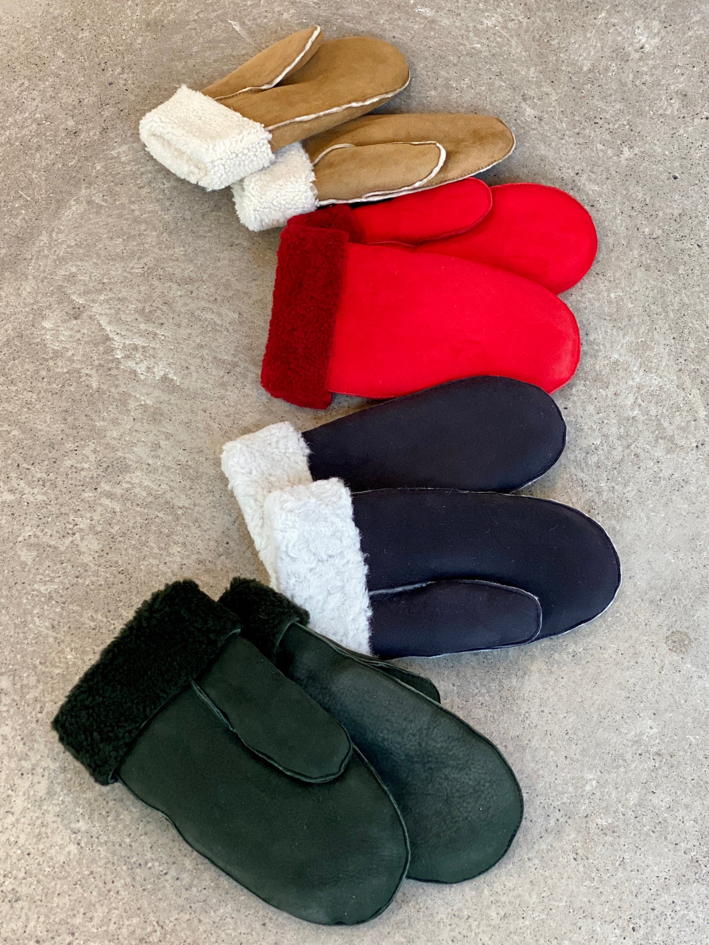 Sheepskin Mitts - Womens