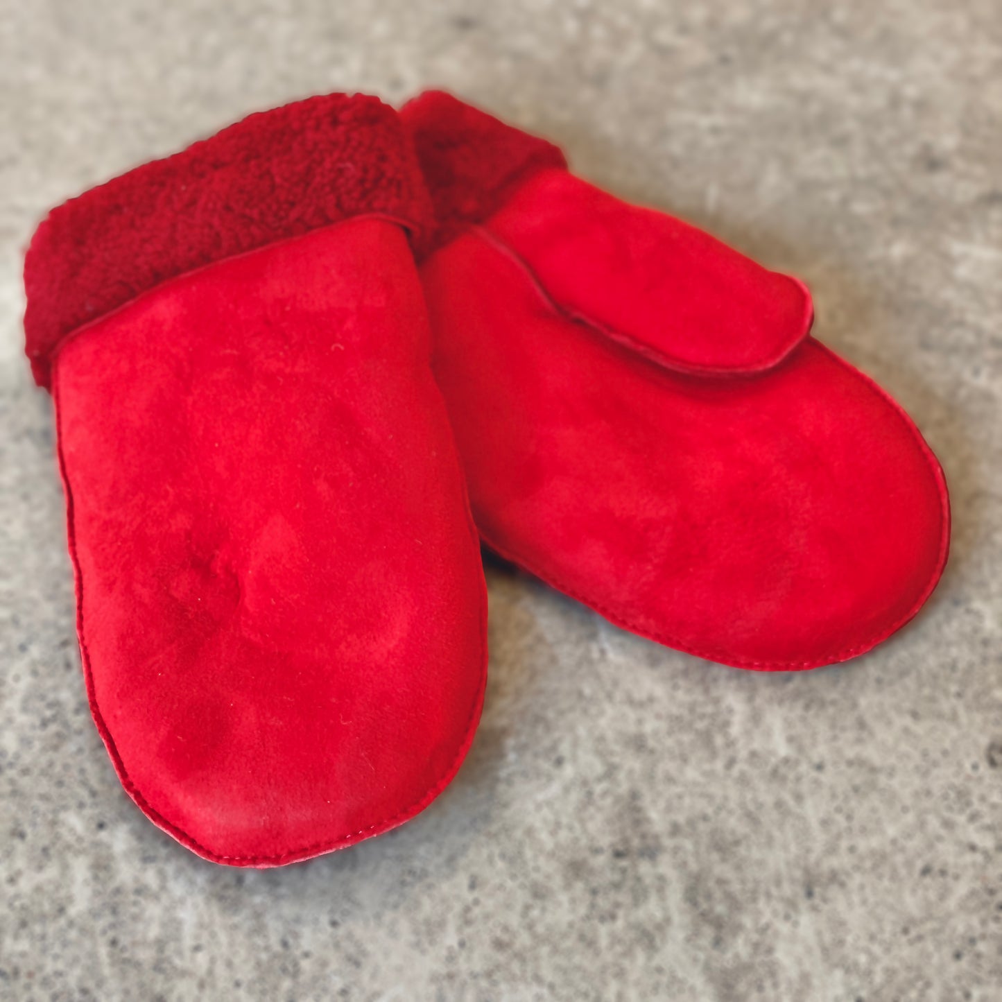 Sheepskin Mitts - Womens