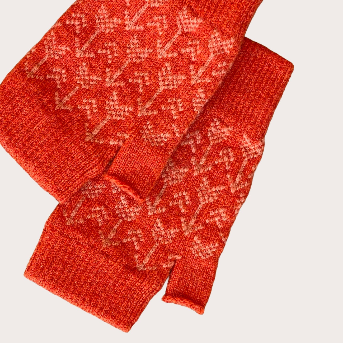 Arrow Fingerless Mitts - Rust and Rosehip