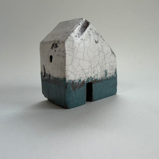 Large Croft House - White & Blue