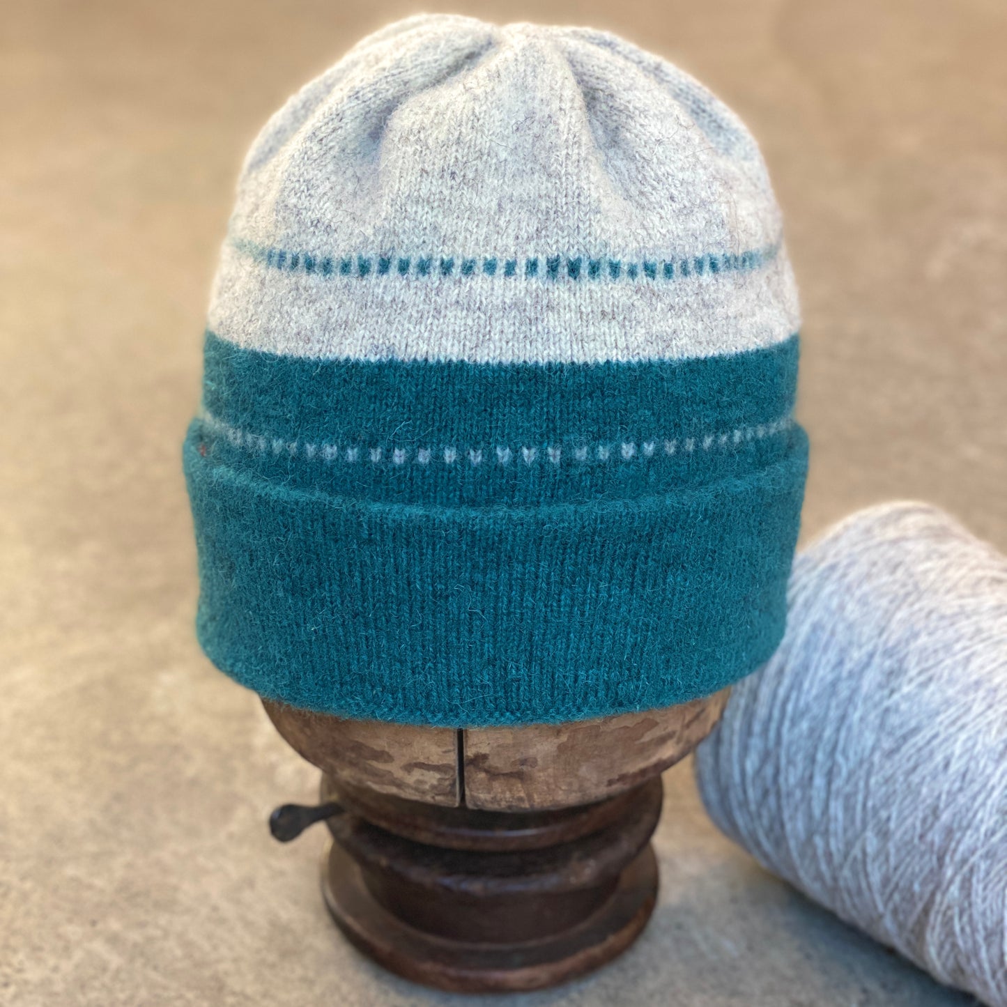 Double Dott Hat - Silver/Sea Green