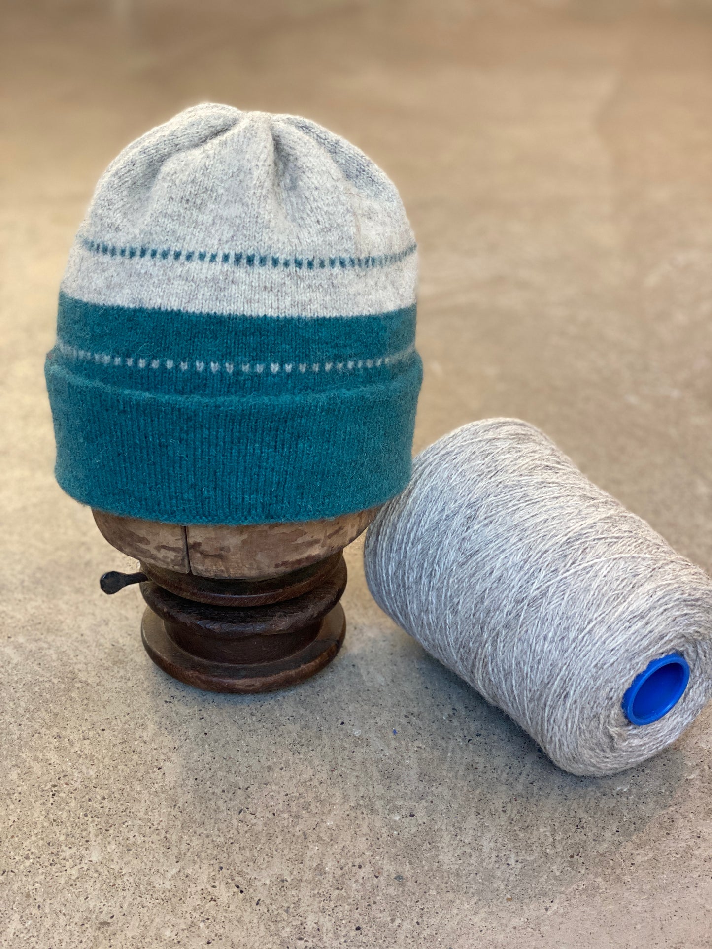 Double Dott Hat - Silver/Sea Green