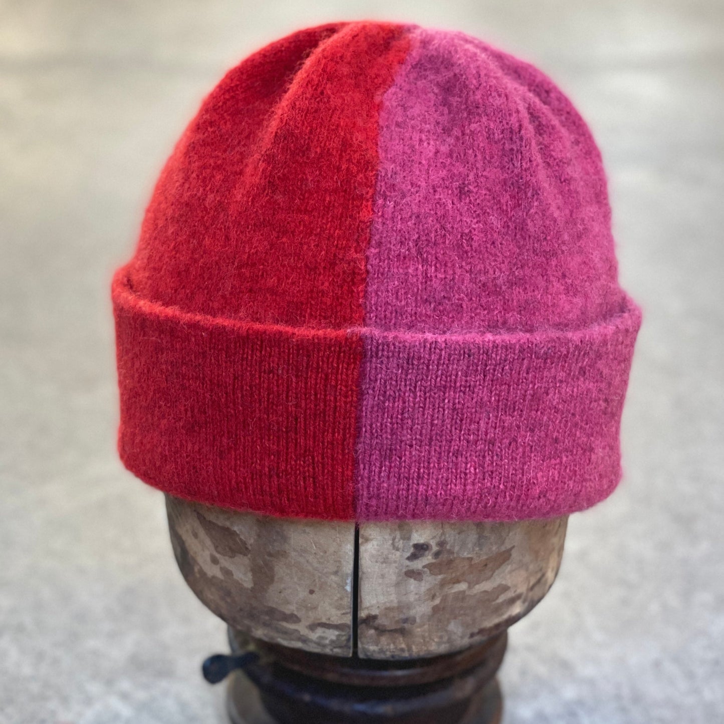 Two Tone Hat - Fuchsia/Postbox