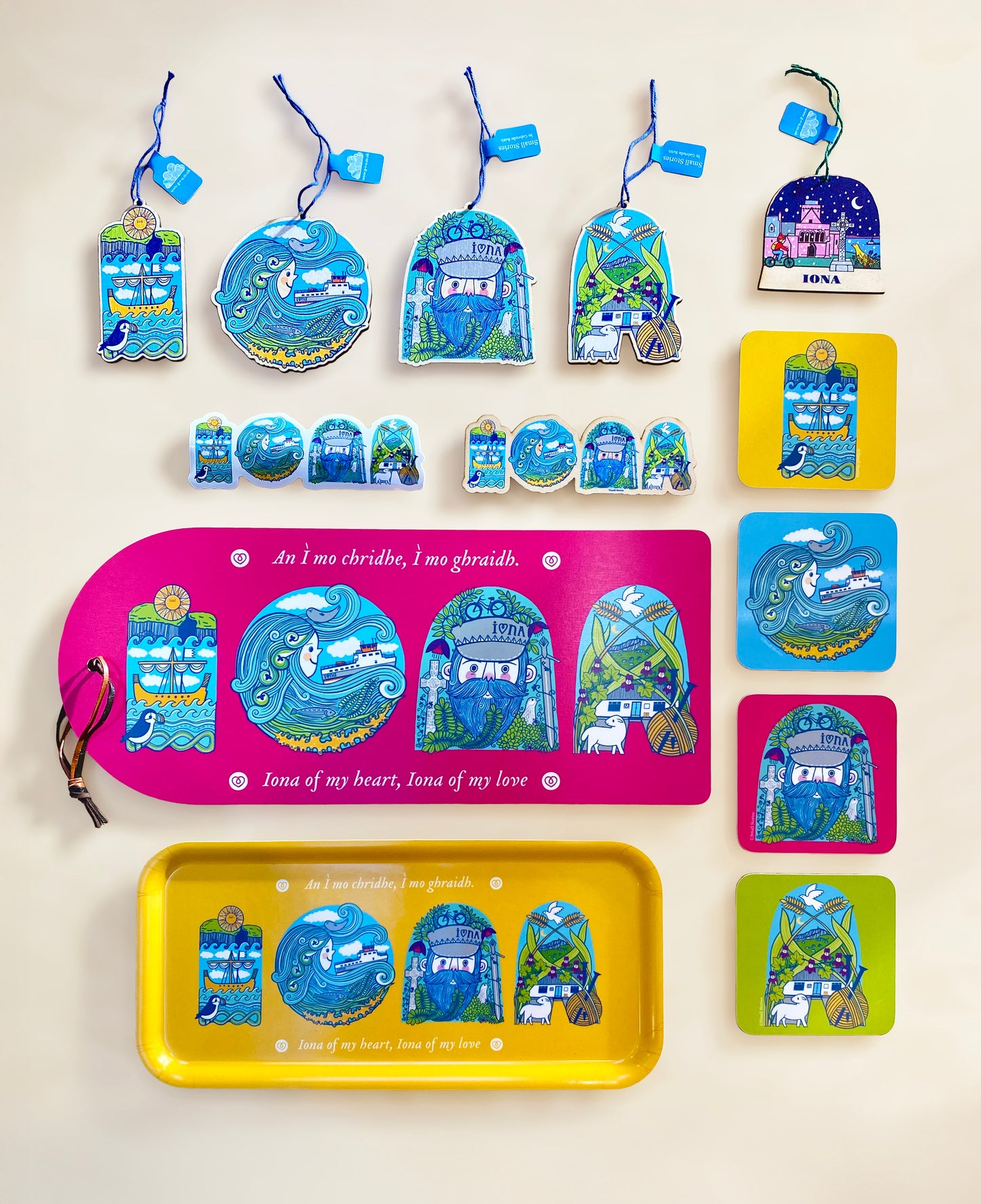 Iona Snow Globe Decoration