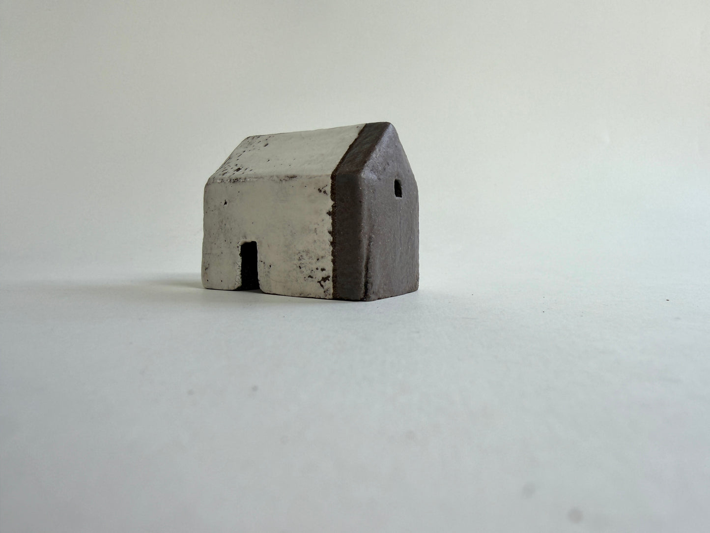 Large Croft House - White IV