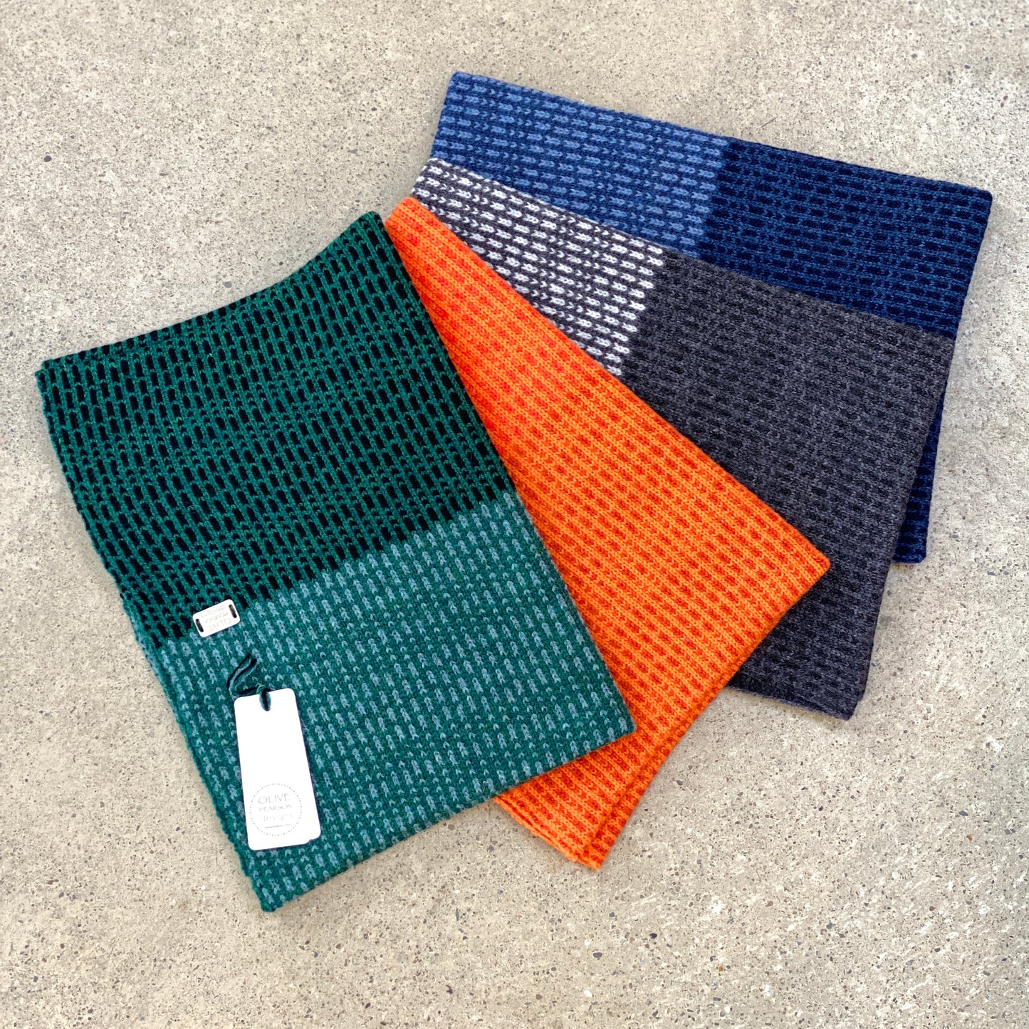 Iona Morse Code, Short Cowl