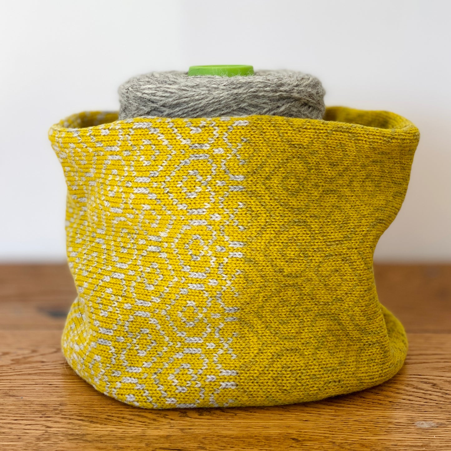 Iona Craft Shop, Short Cowl