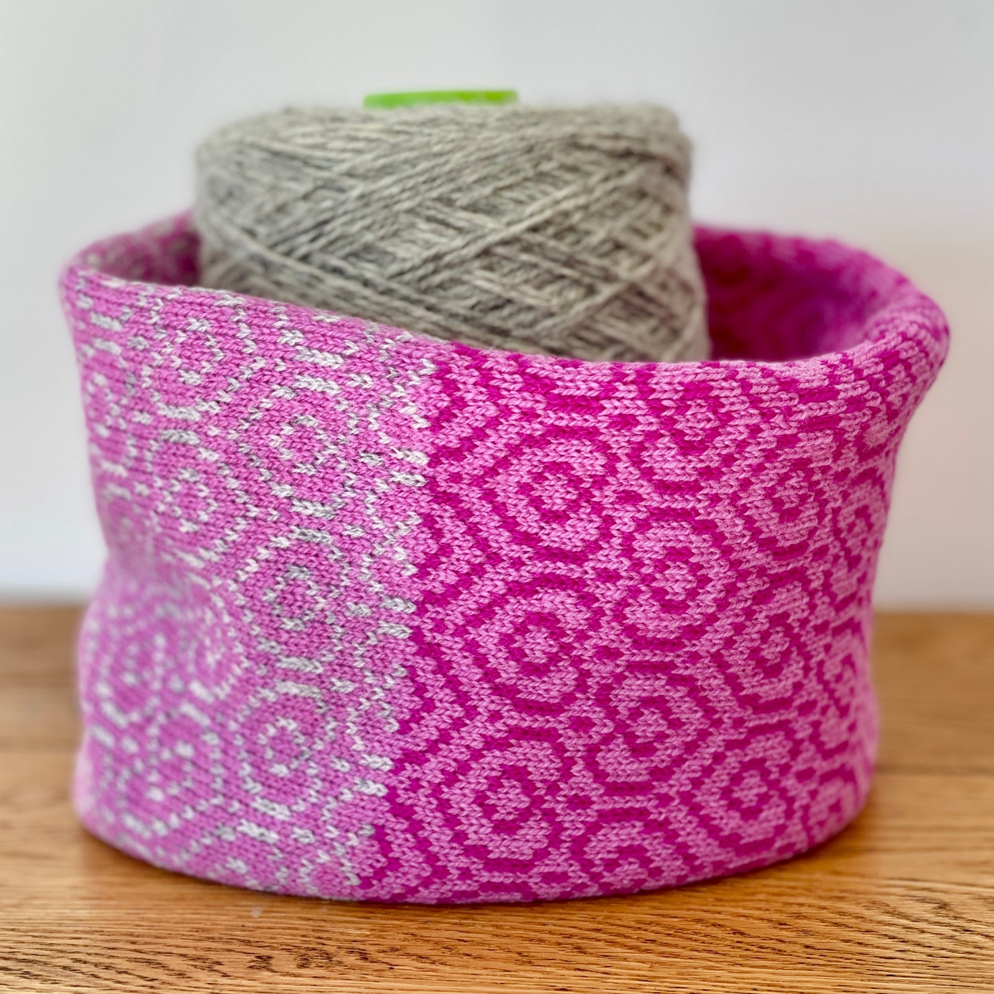 Iona Craft Shop, Short Cowl