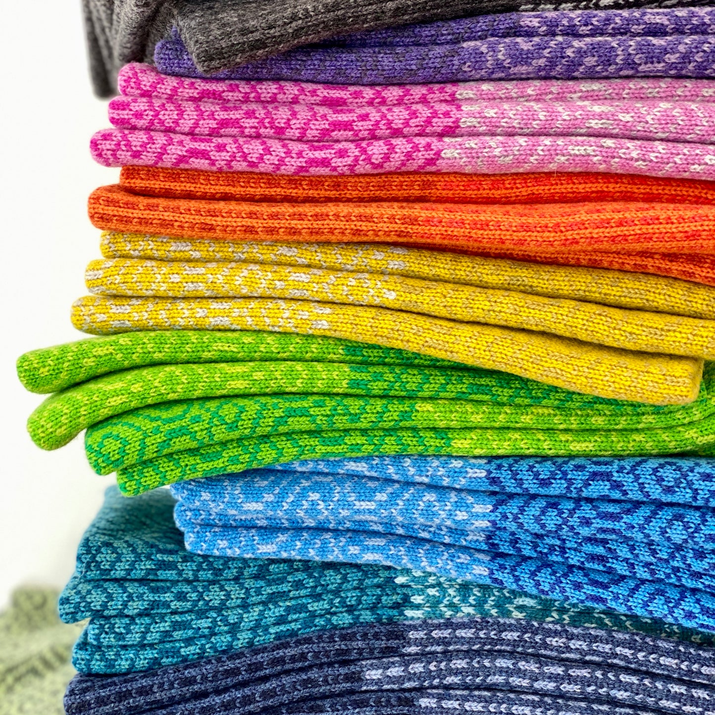 Iona Craft Shop, Short Cowl