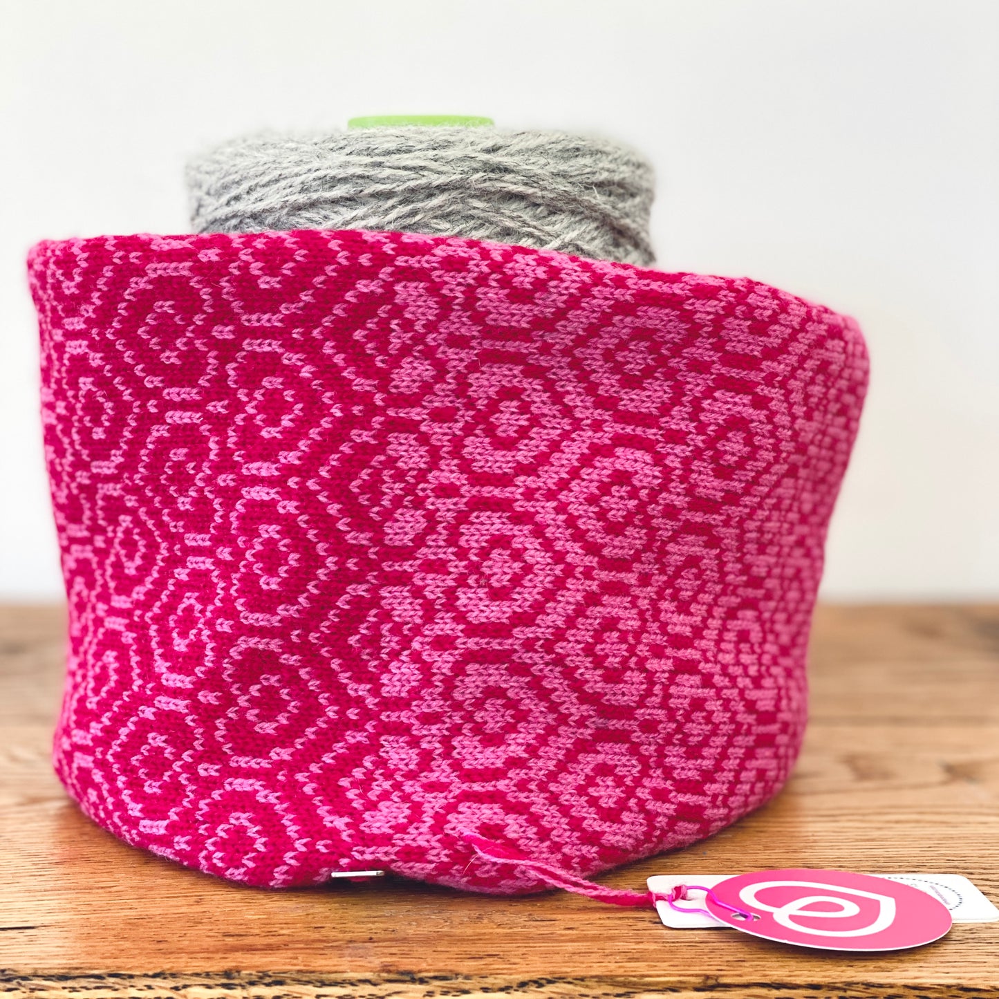 Iona Craft Shop, Short Cowl