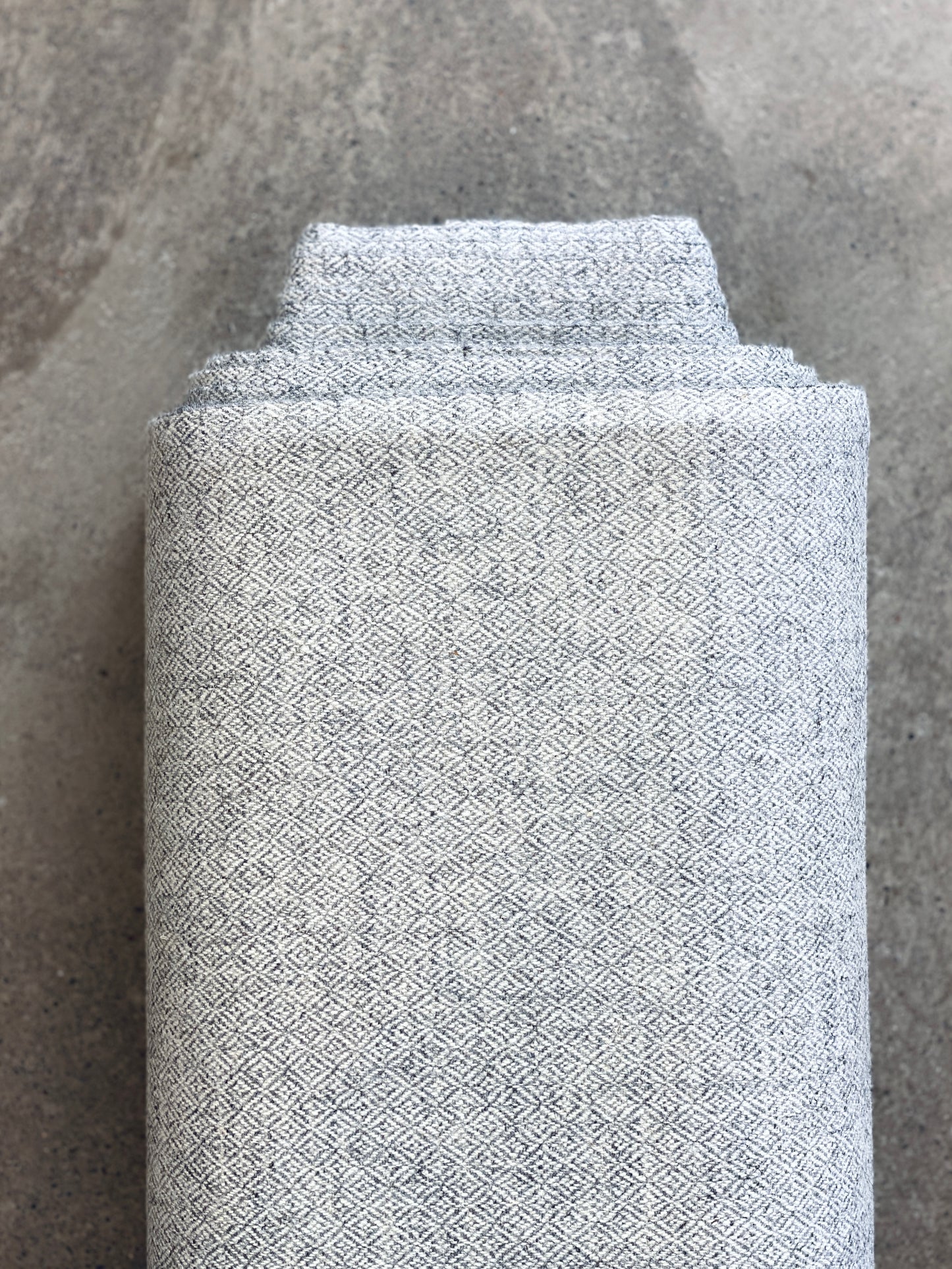 Diamond Twill - Silver/IW7 Silver