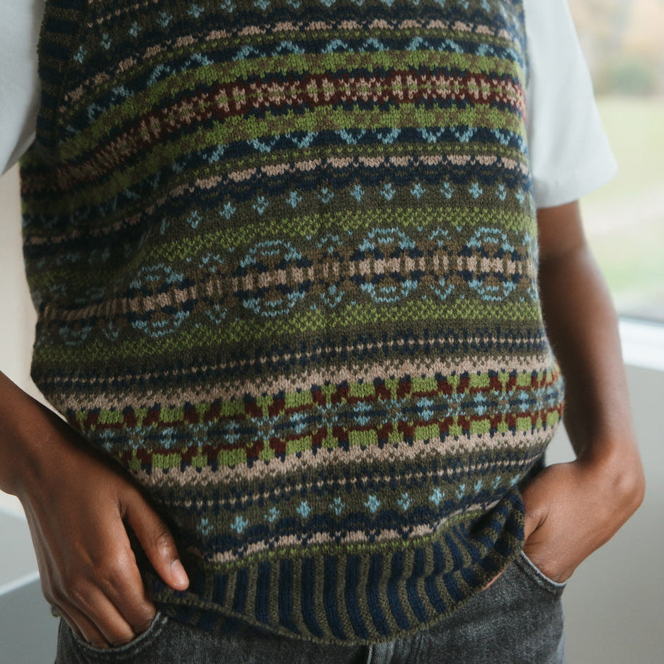 Kinross Crew Neck Vest - Loden