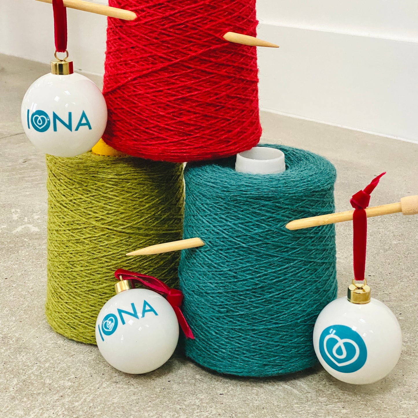 Iona Bauble - Teal