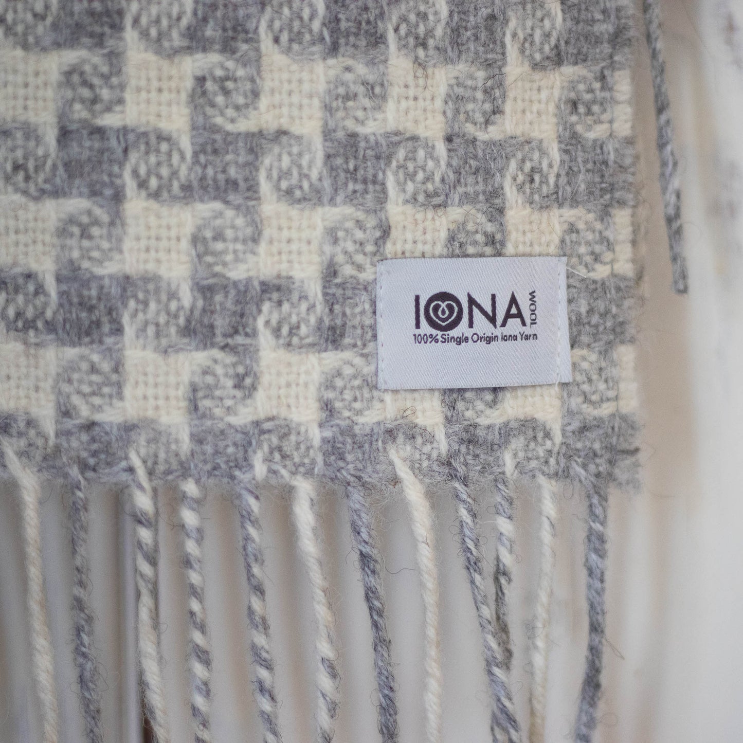 Iona Wool Woven Scarf - PINWHEEL
